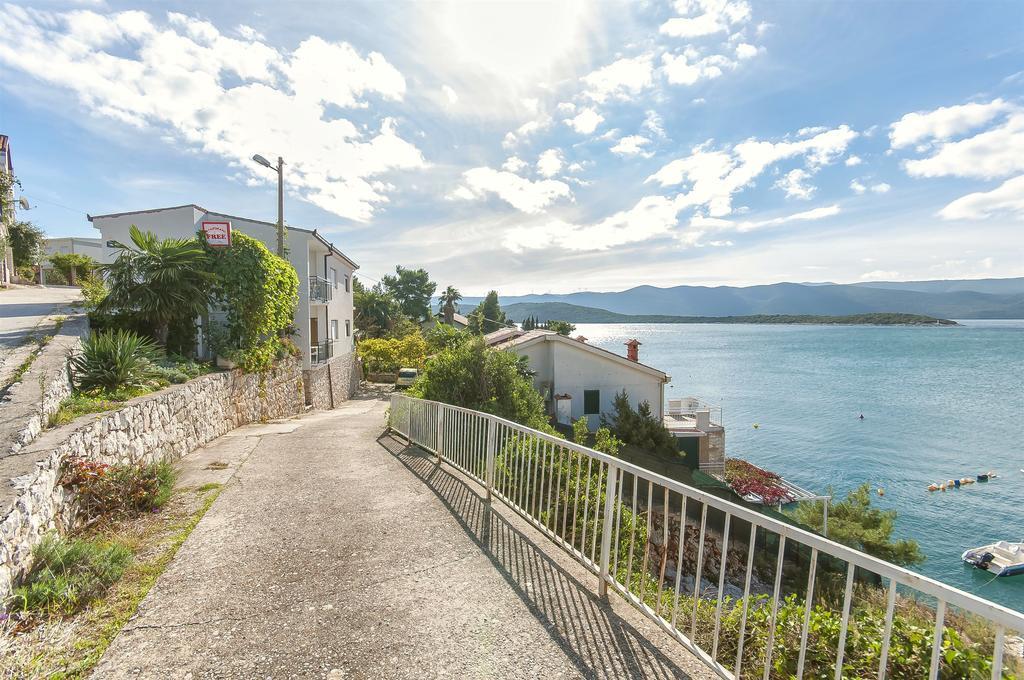 Apartments Marija Klek Bagian luar foto